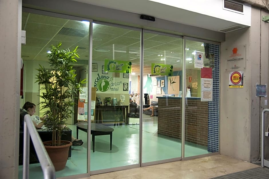 Be Dream Hostel
