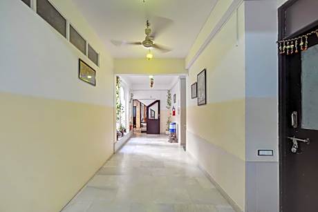 Collection O Hotel Girnar Villa