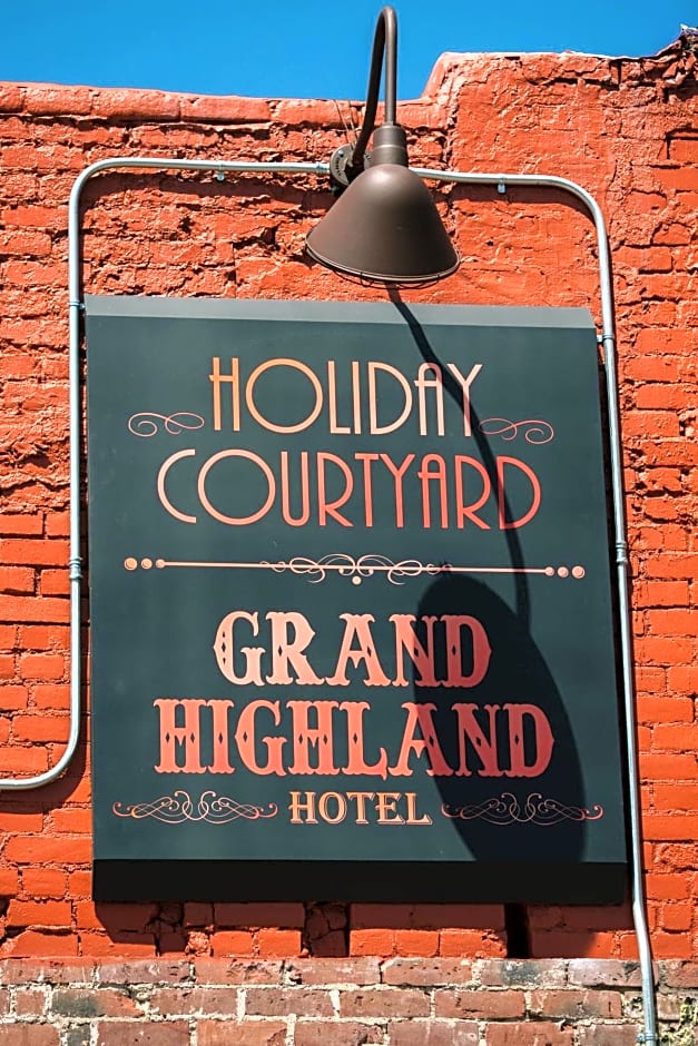 Grand Highland Hotel