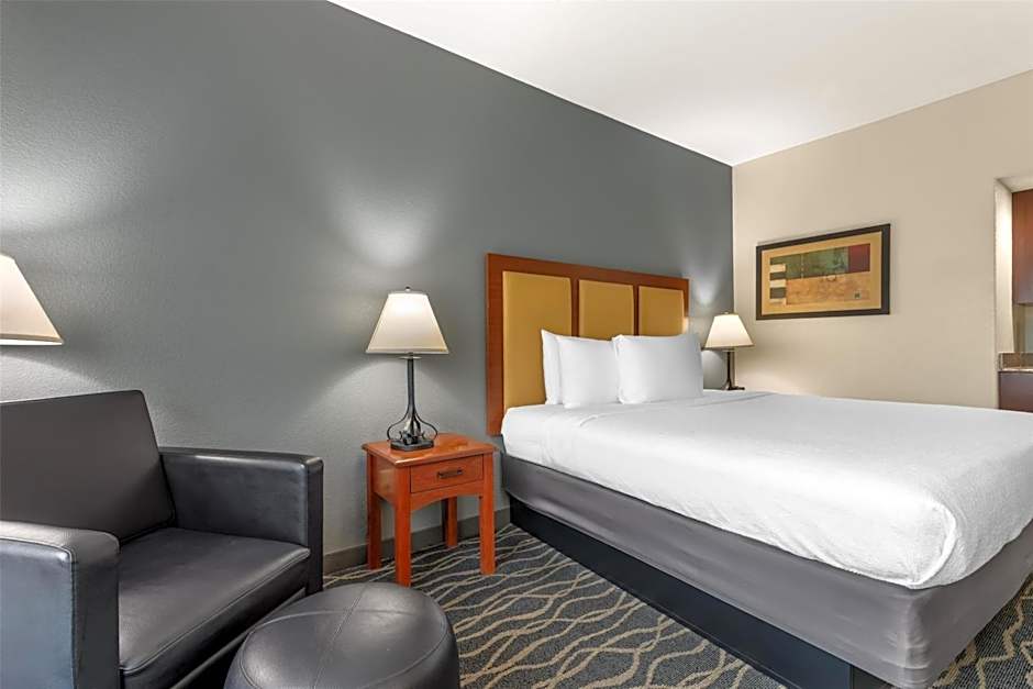 Best Western Plus Waxahachie Inn & Suites