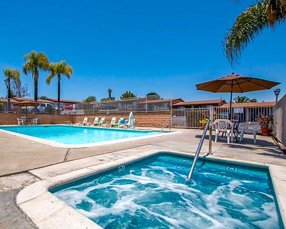 Rodeway Inn Fallbrook Downtown