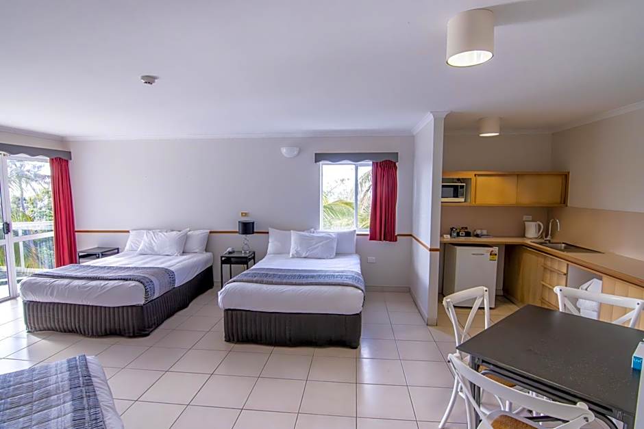 Ocean International Hotel