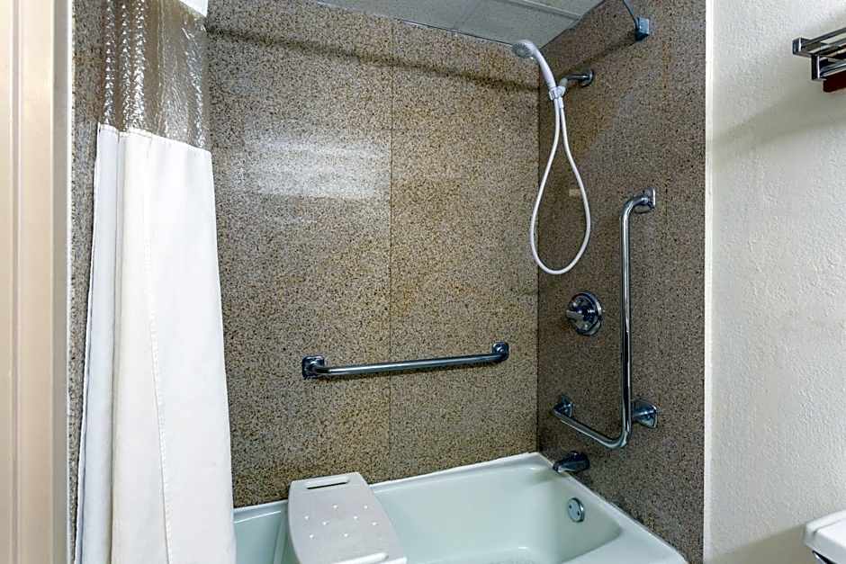 Baymont by Wyndham Queensbury/Lake George