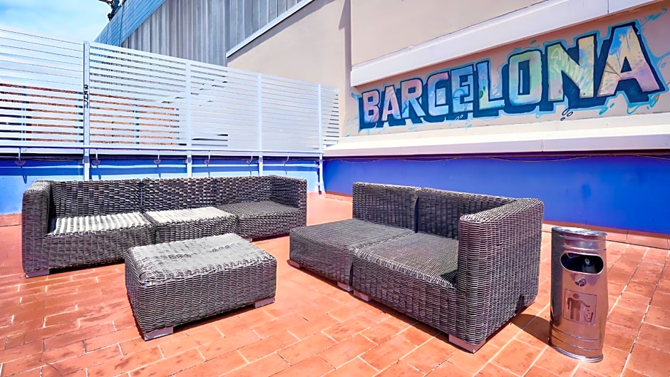Ideal Youth Hostel