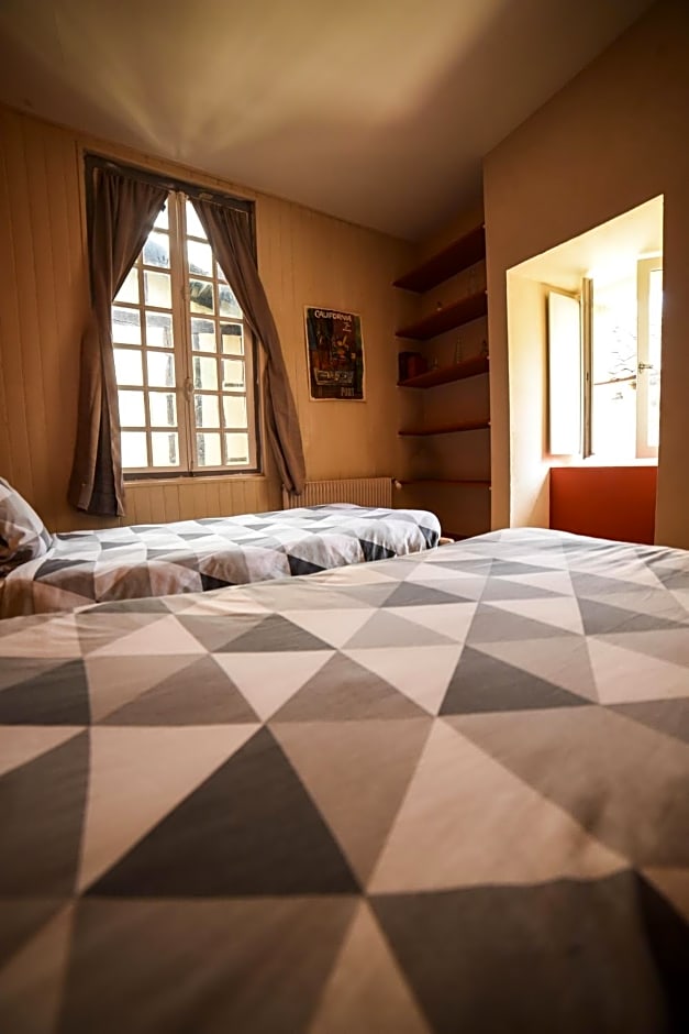 Amañi Hostel