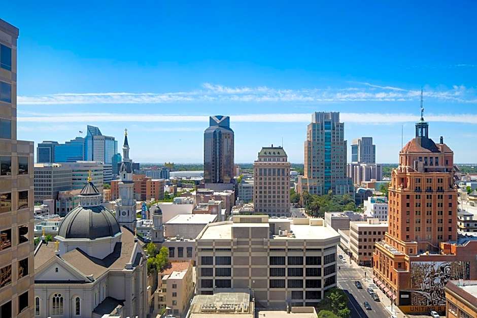 Sheraton Grand Sacramento Hotel