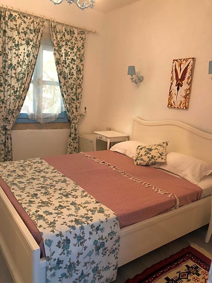 Çakir Bey Hotel