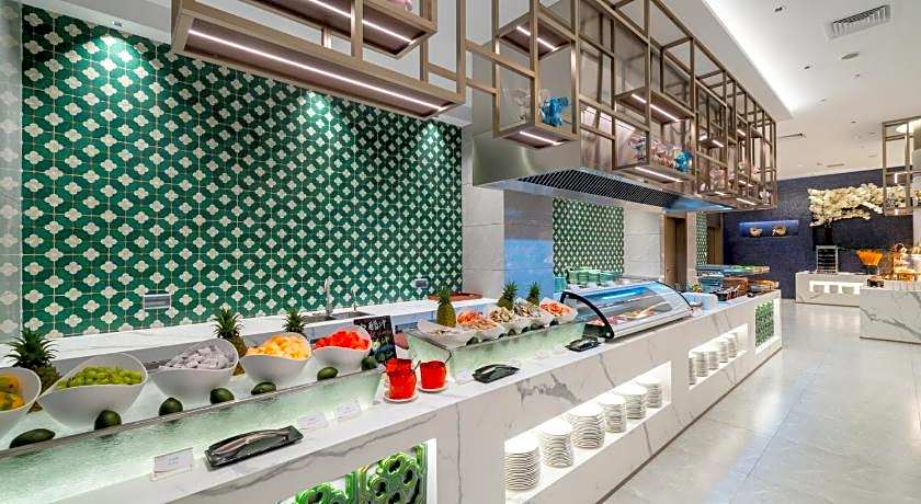 Dong Fang Hotel Guangzhou