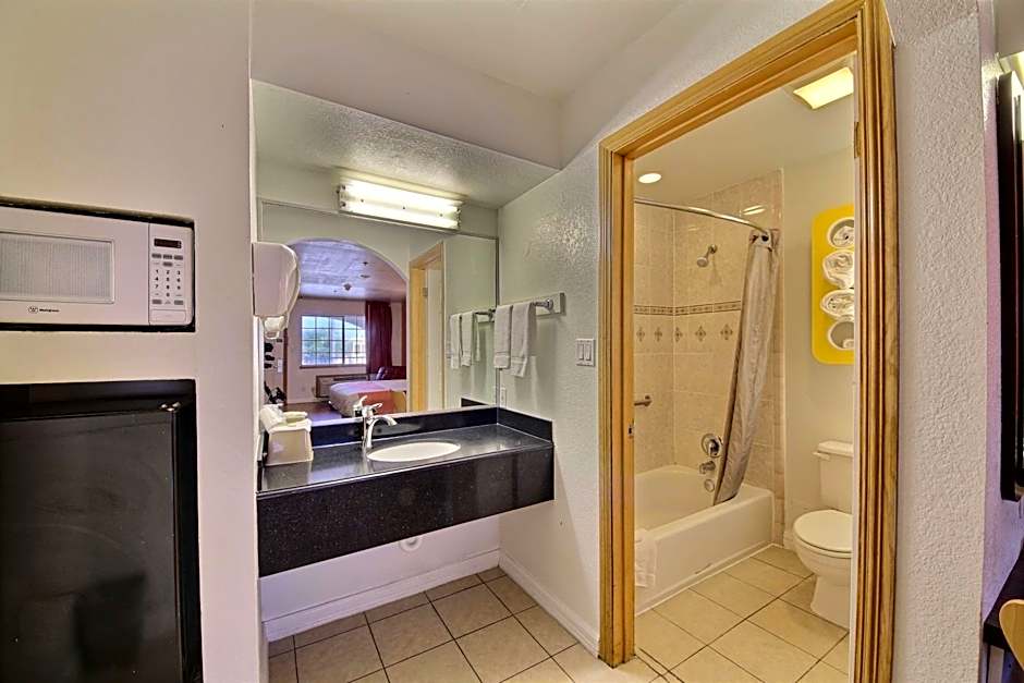 Motel 6-Edinburg, TX