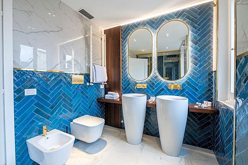 Glimpse Hotel