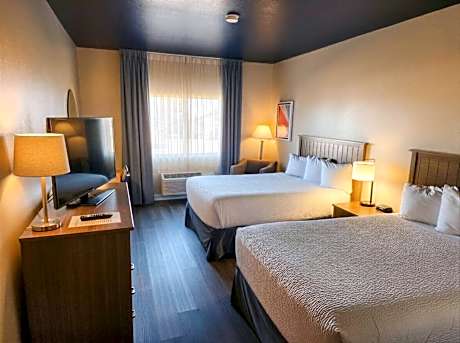 Queen Room with Two Queen Beds - Non-Smoking