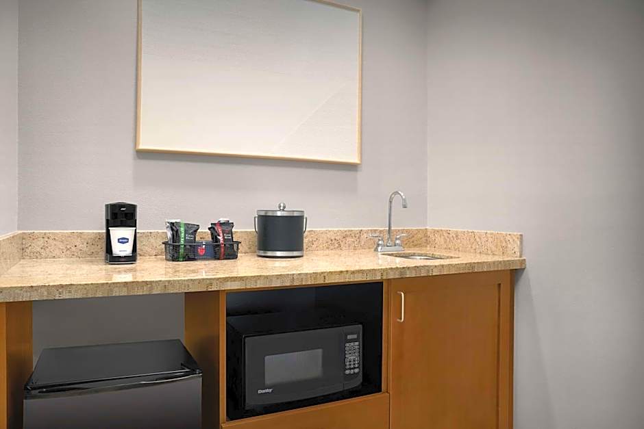 Hampton Inn By Hilton & Suites Williston