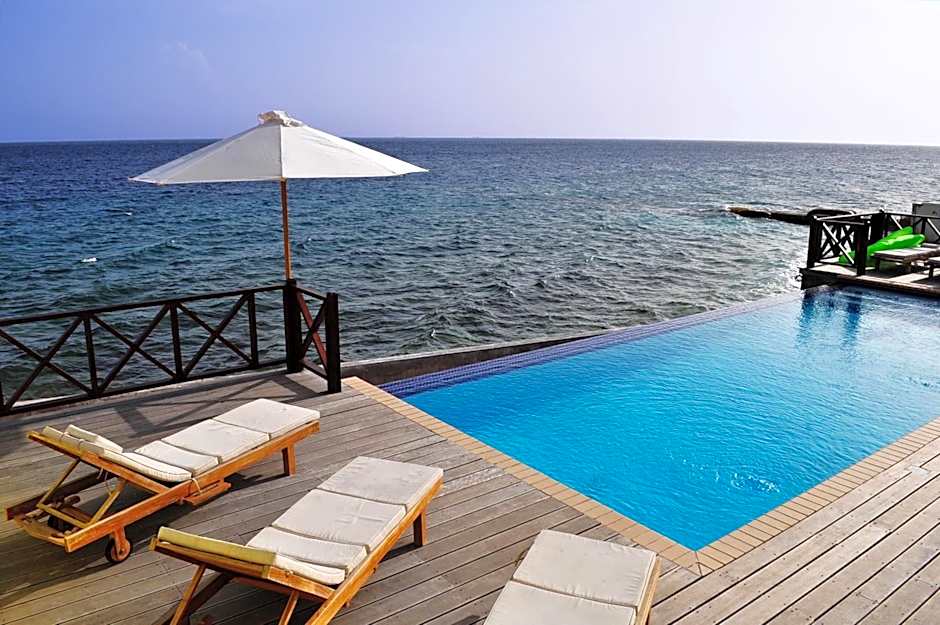 Scuba Lodge & Suites