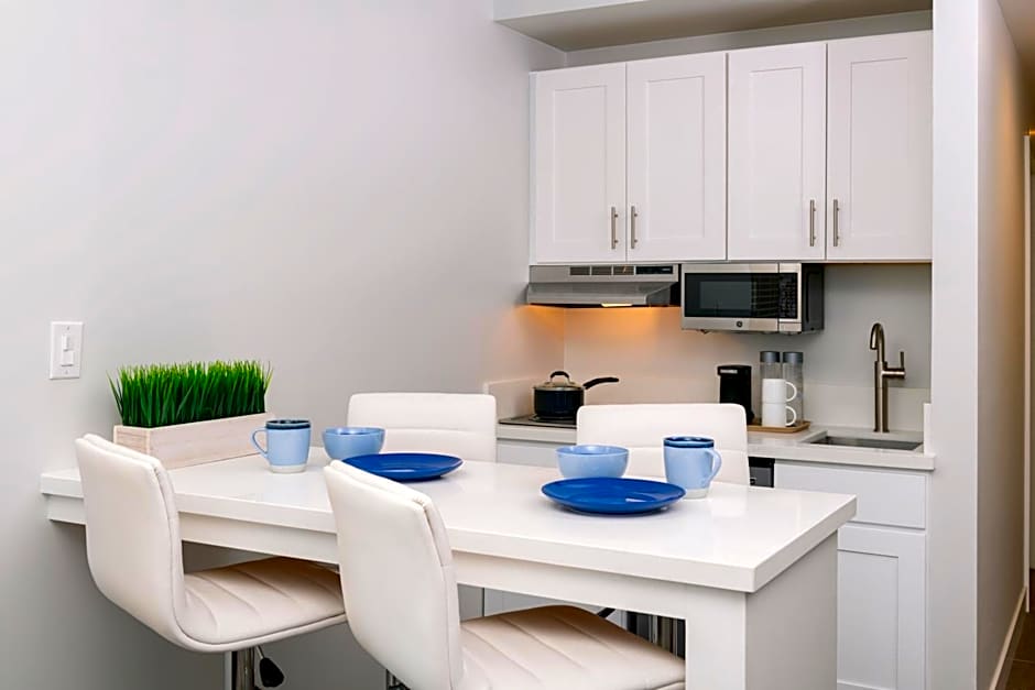 Beachfront Inn and Suites at Dana Point