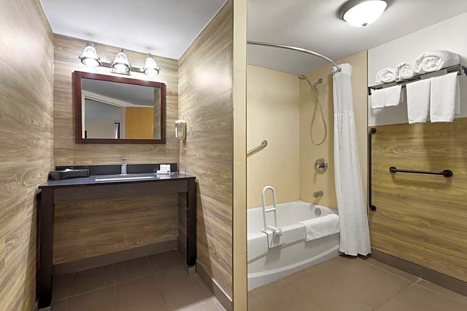 Travelodge by Wyndham Lindsay