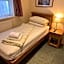 Oakwood Bed and Breakfast Heathrow