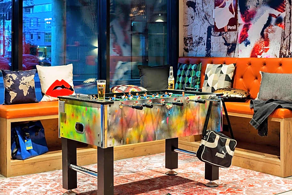 Moxy by Marriott Duesseldorf South