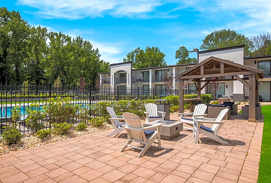 The Hub Middletown Red Bank, BW Signature Collection