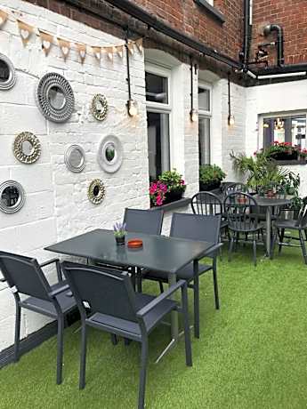 The Wellington House Hotel