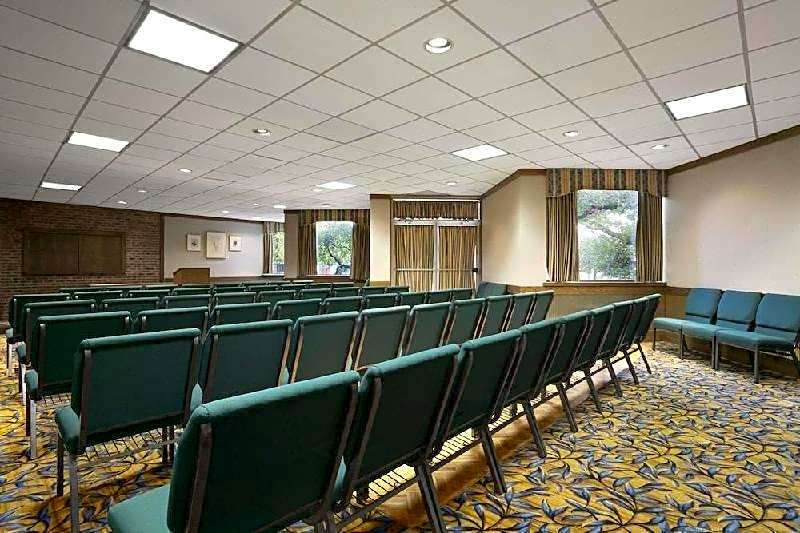 Days Inn by Wyndham Sidney
