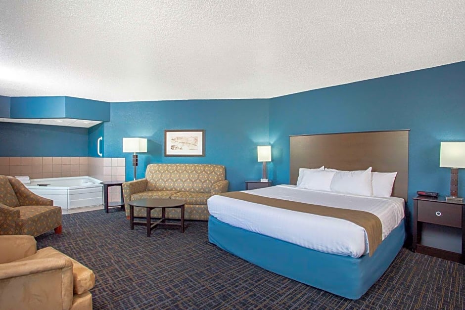 AmericInn by Wyndham Hayward