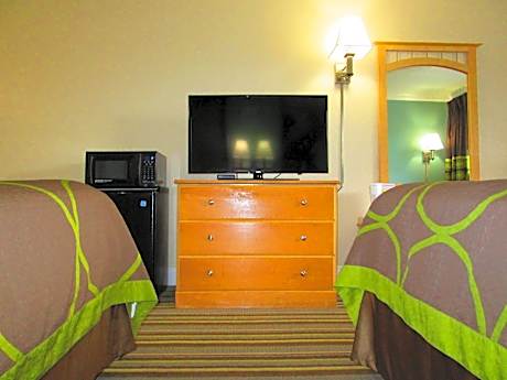 Double Room with Two Double Beds - Mobility Access/Non-Smoking