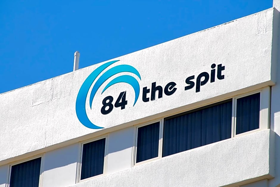84 The Spit Holiday Apartments