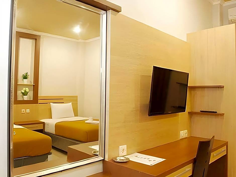 Grand Senggigi Hotel