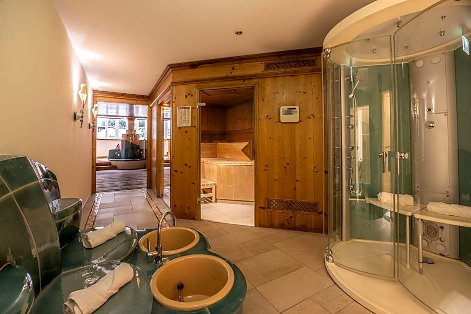 MAXIMILIAN MUNICH Apartments & Hotel