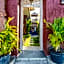 Pondok Lulik Guesthouse Seseh