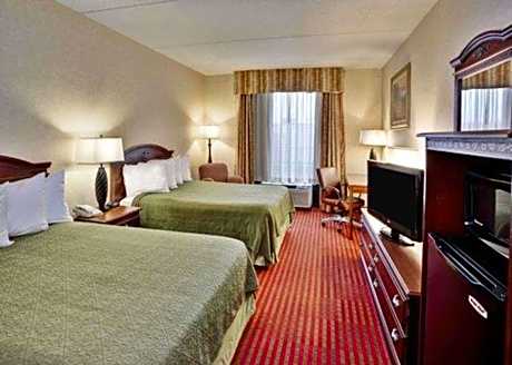 2 Double Beds, Smoking