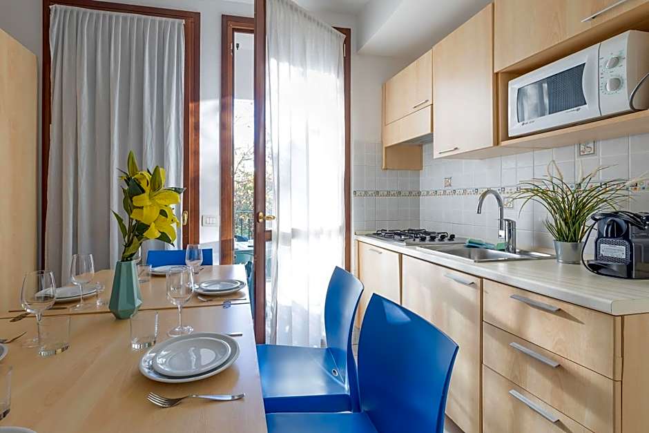 Budget Village Apartments - Porto Letizia