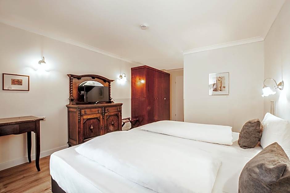 Hotel Altmünchen by Blattl