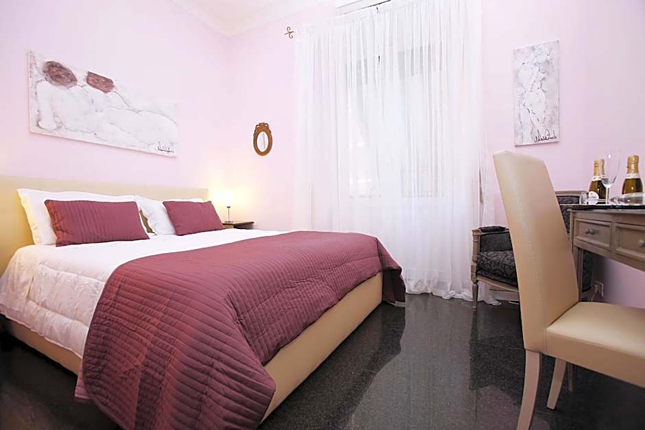 Amica Roma Guest House