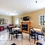 Econo Lodge Inn & Suites Bryant