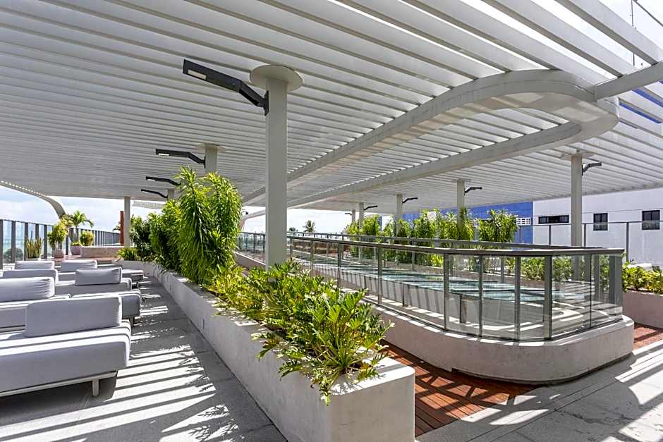 Setai Yacht by DayByDay