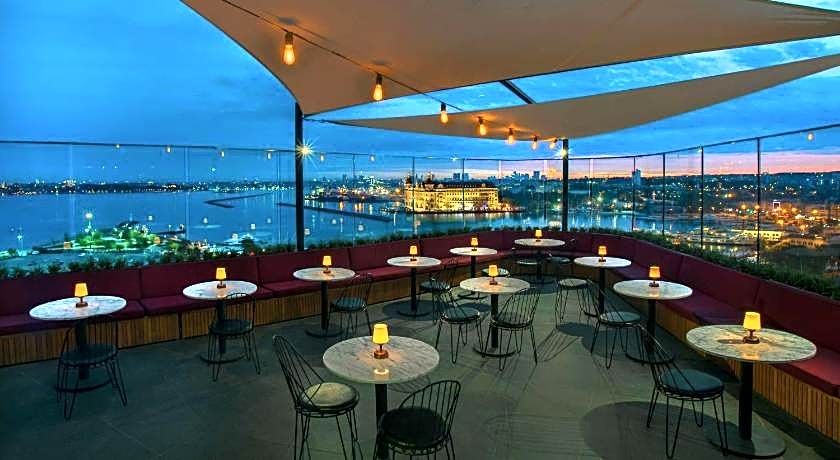 DoubleTree by Hilton Istanbul Moda