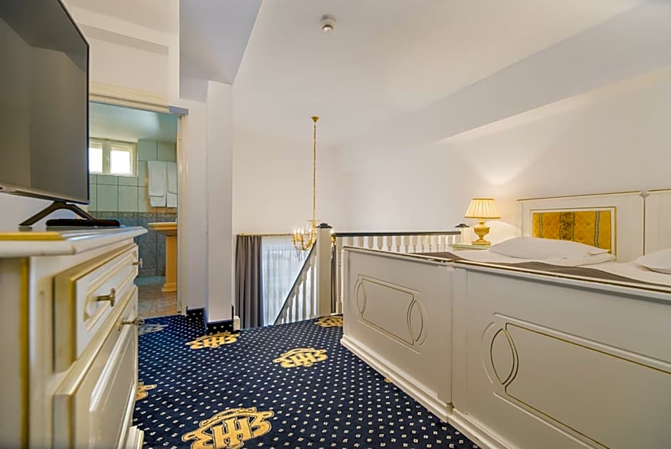 Hotel Imparatul Romanilor