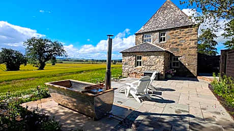 The Lodges @ Barra Castle