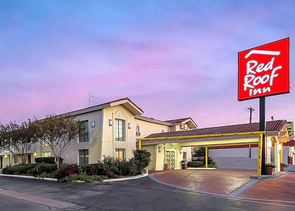 Red Roof Inn Plano