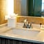 Comfort Inn & Suites Levittown