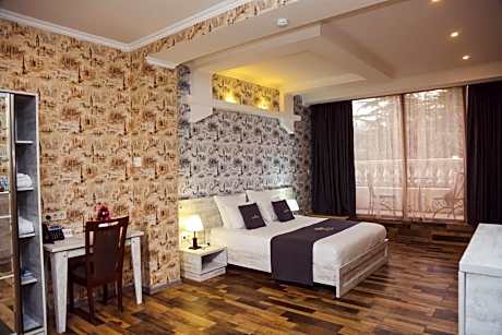 Deluxe Double Room with Balcony