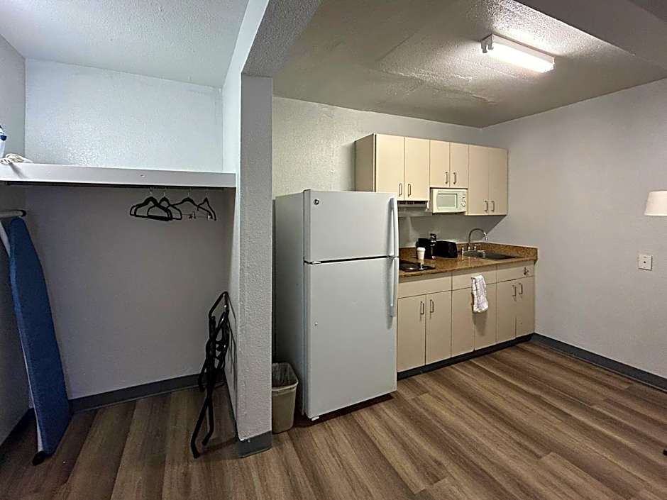 Studio 6 Lubbock, TX