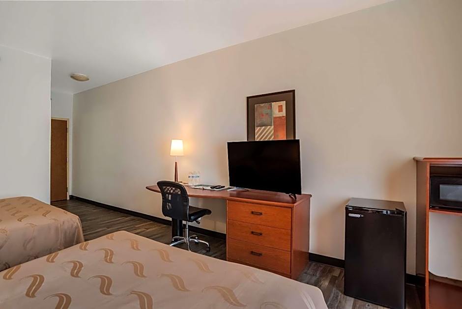 Quality Inn & Suites Chambersburg Northeast