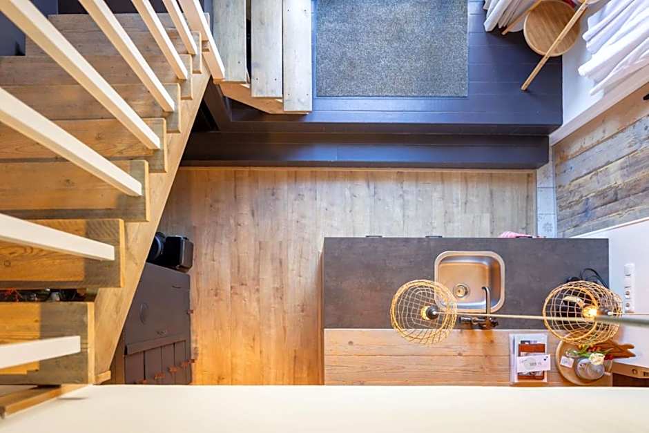Thús yn Hantum Vakantiehuisje met hottub in Friesland