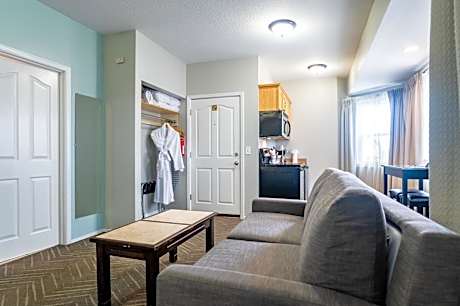 Deluxe King Spa Room