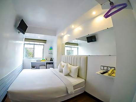 Superior Double Room - Free Buffet Breakfast and Wi-Fi Included