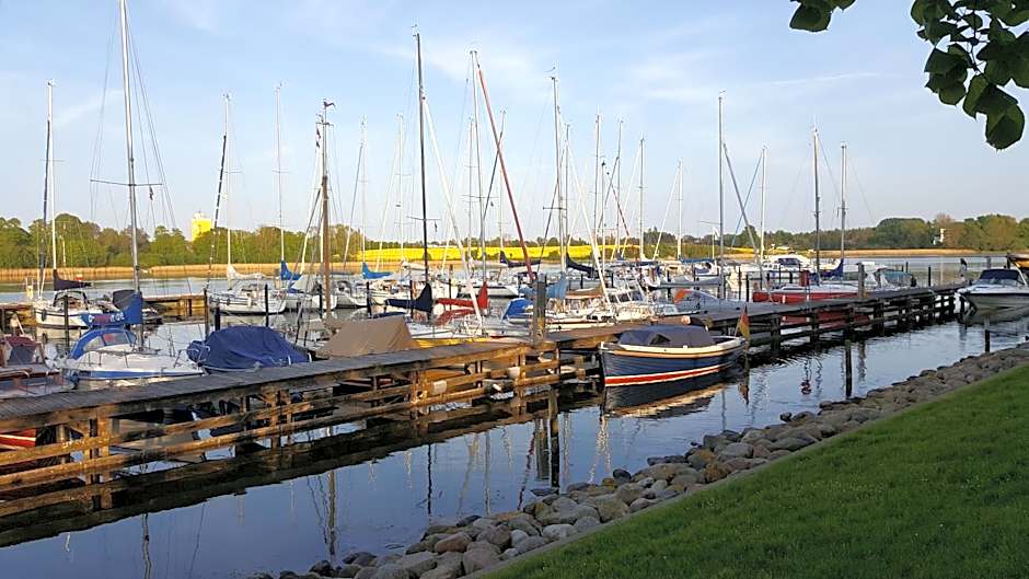 Ostseehotel Kappeln by team SchleiFee
