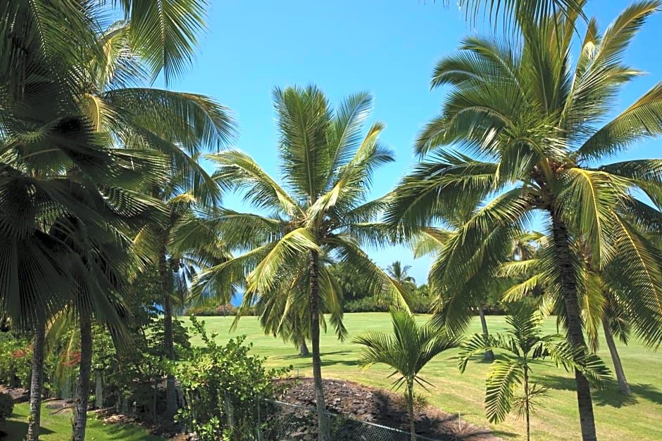 Holua Resort at Mauna Loa Village