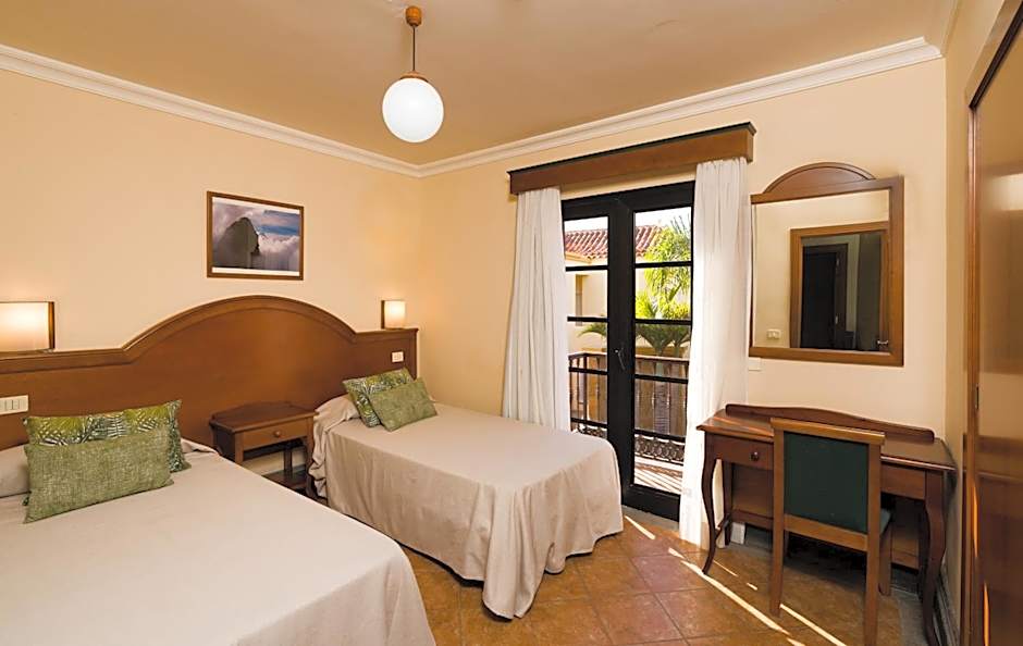 Apartamentos Punta Marina